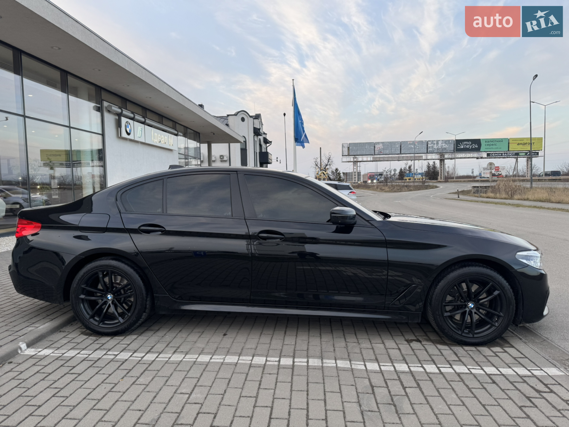 2017 BMW 5er - мініатюра 5