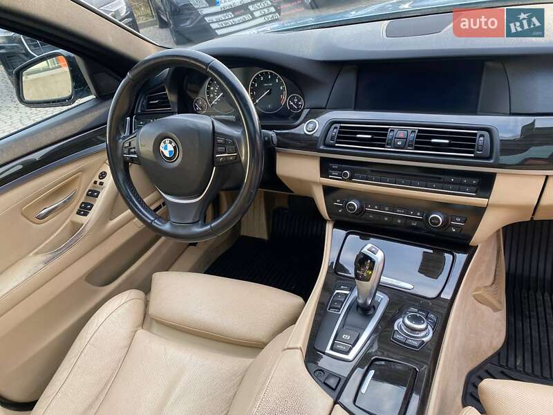 Седан BMW 5 Series 2012 в Львові