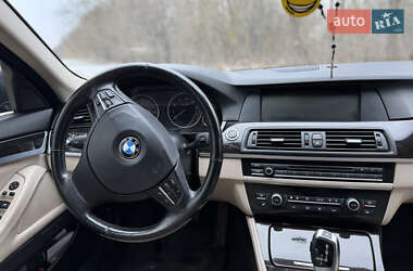 Седан BMW 5 Series 2011 в Золочеві