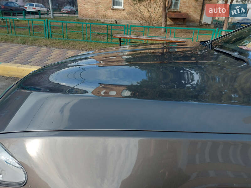 Седан BMW 5 Series 2012 в Києві