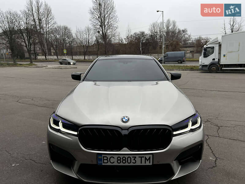 Седан BMW 5 Series 2018 в Львове