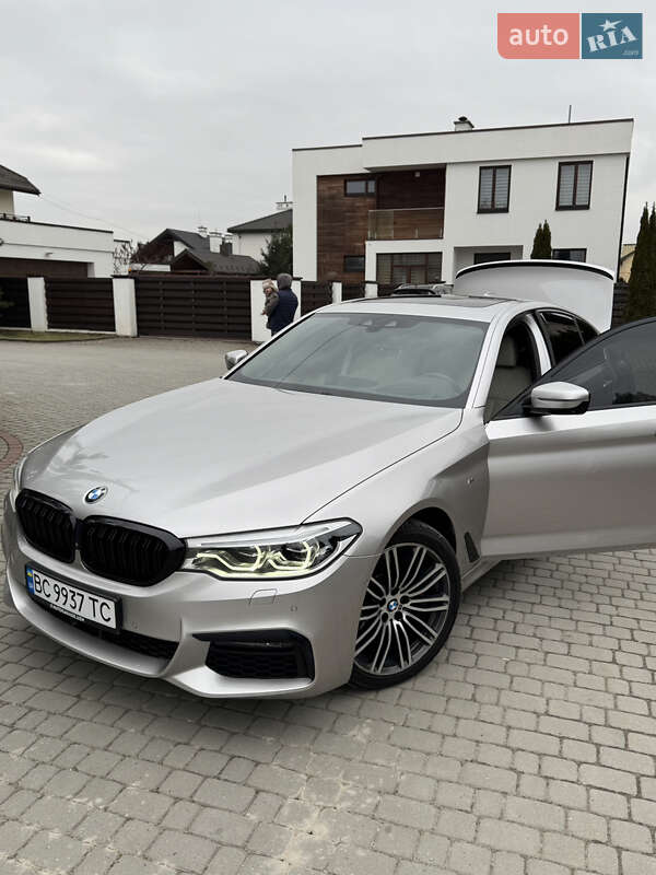 Седан BMW 5 Series 2019 в Львові