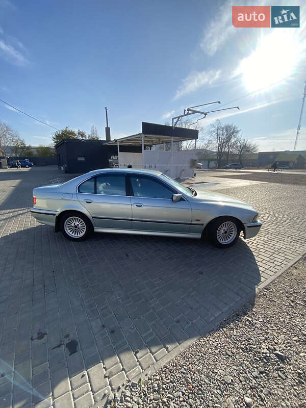 Седан BMW 5 Series 1998 в Николаеве