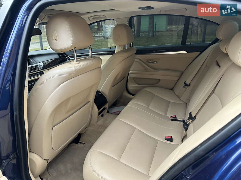 Седан BMW 5 Series 2015 в Чернигове