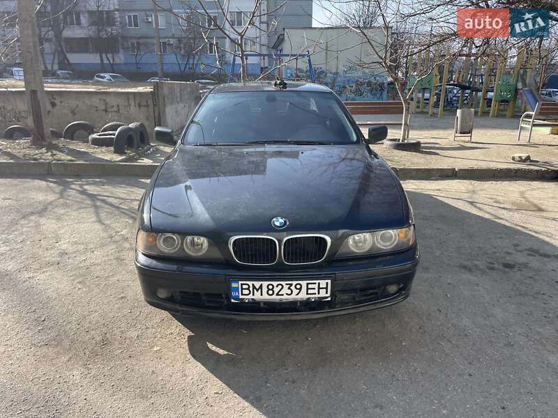 Седан BMW 5 Series 2000 в Запорожье