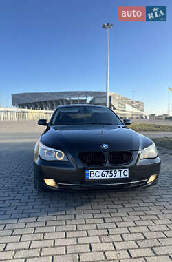 Седан BMW 5 Series 2007 в Львові