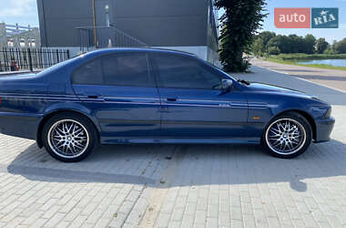 Седан BMW 5 Series 1999 в Новояворовске