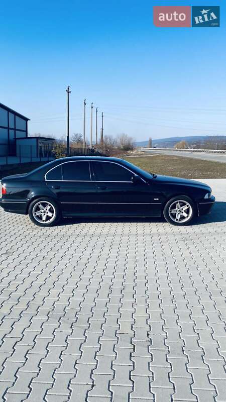 Седан BMW 5 Series 2003 в Ужгороде