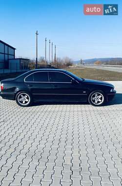 Седан BMW 5 Series 2003 в 