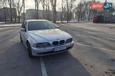 Седан BMW 5 Series 2001 в Синельниковому