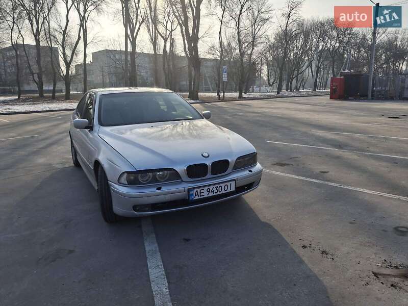 BMW 5 Series 2001