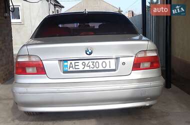 Седан BMW 5 Series 2001 в Синельниково