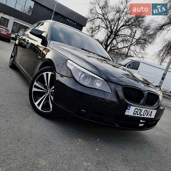 Седан BMW 5 Series 2005 в Днепре