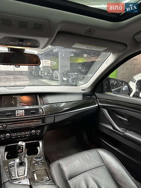 Седан BMW 5 Series 2014 в Одессе