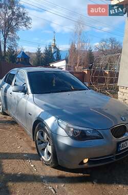 Седан BMW 5 Series 2005 в Перечині