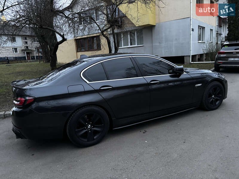 Седан BMW 5 Series 2011 в Хмельницькому