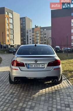 Седан BMW 5 Series 2015 в Львові