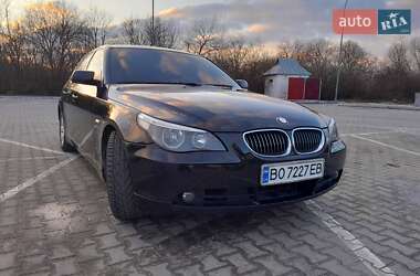 Седан BMW 5 Series 2004 в Бучаче