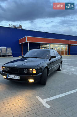 Седан BMW 5 Series 1994 в Умані