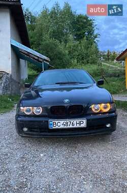 Седан BMW 5 Series 2002 в Самборі