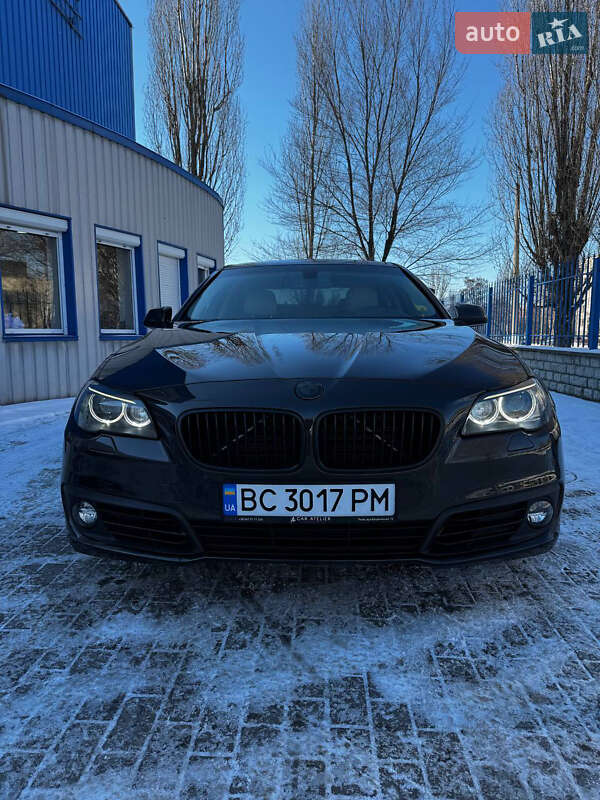 Седан BMW 5 Series 2015 в 