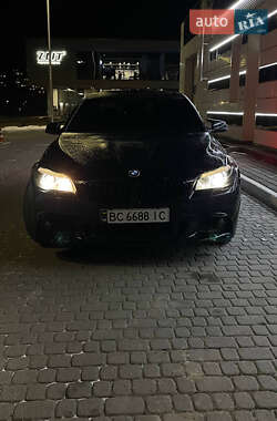 Седан BMW 5 Series 2012 в Львове