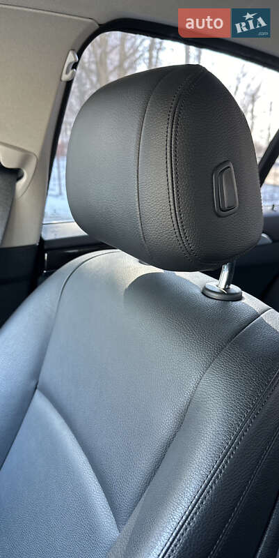 Седан BMW 5 Series 2015 в Запоріжжі