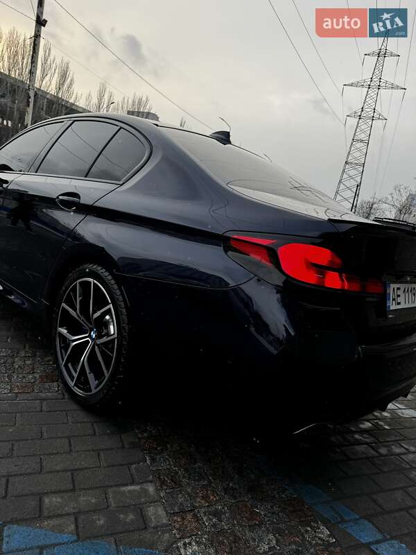 Седан BMW 5 Series 2023 в Дніпрі