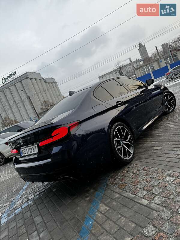 Седан BMW 5 Series 2023 в Дніпрі