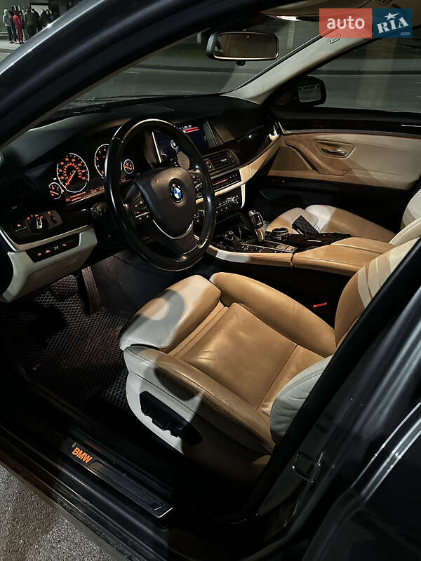 Седан BMW 5 Series 2014 в Чернигове