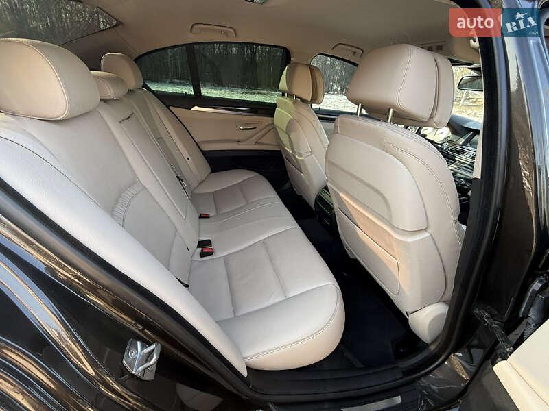 Седан BMW 5 Series 2014 в Киеве