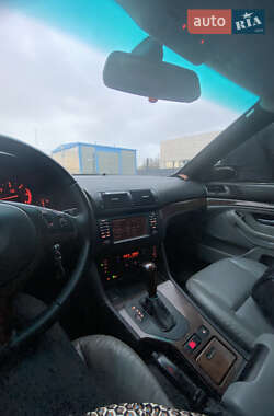 Седан BMW 5 Series 2002 в 