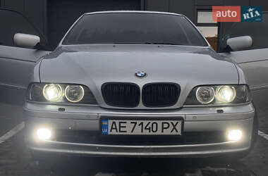 Седан BMW 5 Series 2002 в 