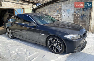 Седан BMW 5 Series 2012 в 