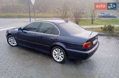 Седан BMW 5 Series 2001 в 