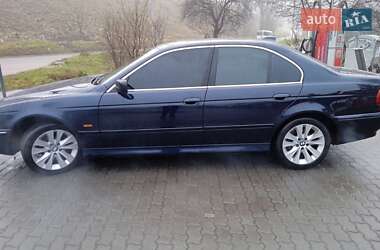 Седан BMW 5 Series 2001 в 