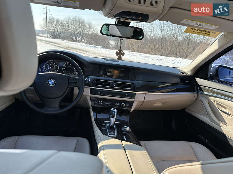 Седан BMW 5 Series 2012 в Ирпене