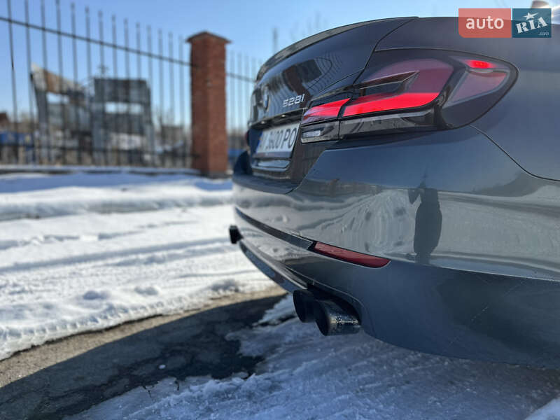 Седан BMW 5 Series 2012 в Ирпене