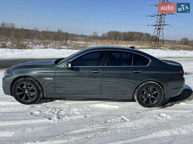 Седан BMW 5 Series 2012 в Ирпене