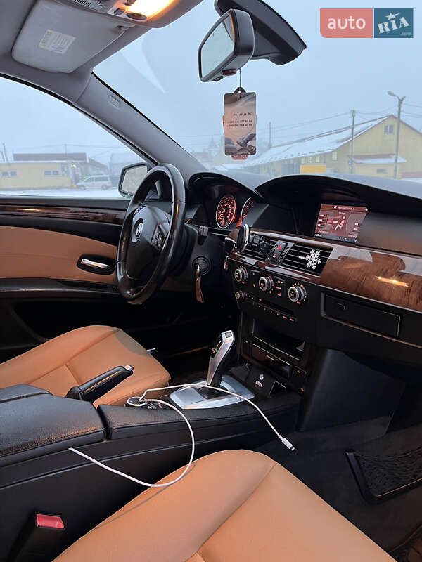 Седан BMW 5 Series 2009 в Почаєві