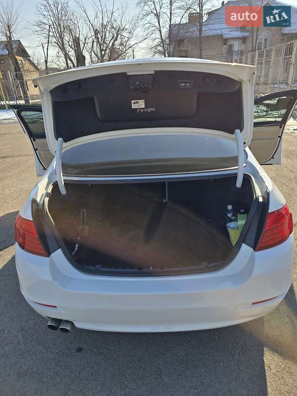 Седан BMW 5 Series 2013 в Кривом Роге