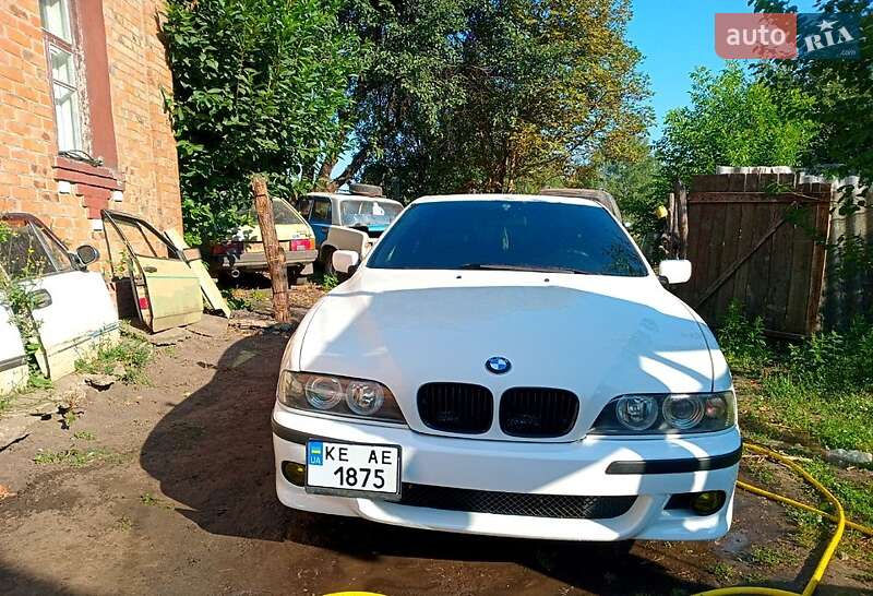 Седан BMW 5 Series 1998 в Богодухіву