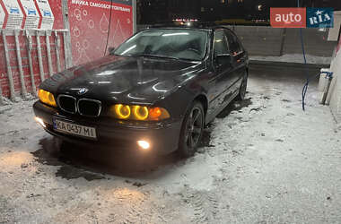 Седан BMW 5 Series 2000 в Києві