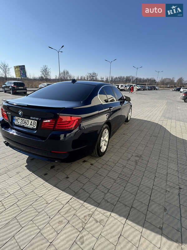 Седан BMW 5 Series 2013 в Львове