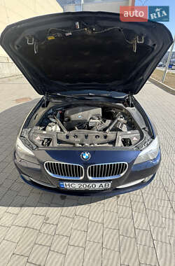 Седан BMW 5 Series 2013 в Львові