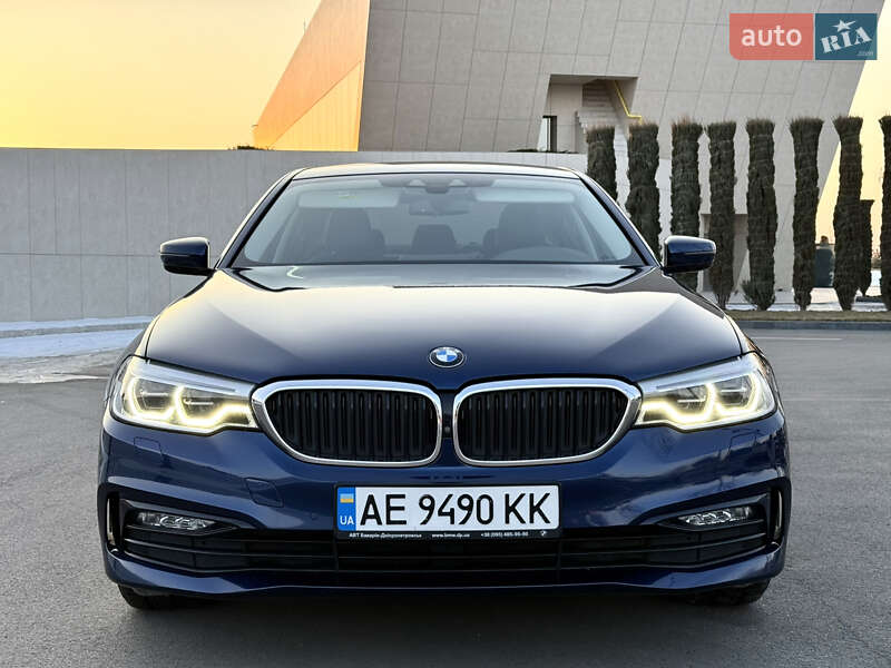 Седан BMW 5 Series 2017 в Дніпрі