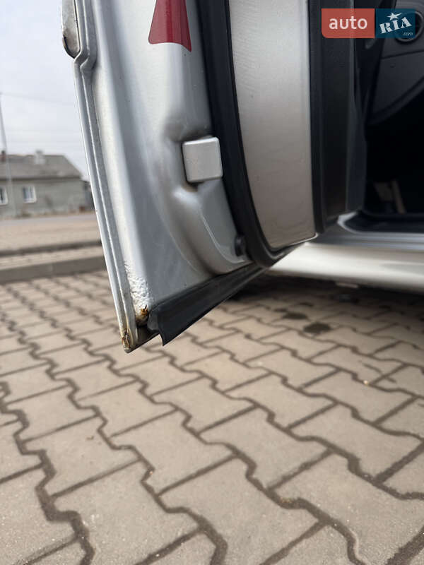 Універсал BMW 5 Series 2003 в Нововолинську