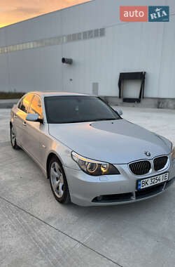 Седан BMW 5 Series 2003 в Коростене