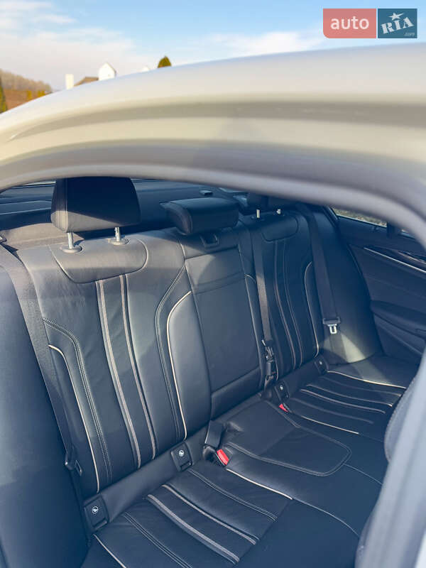 Седан BMW 5 Series 2019 в Днепре