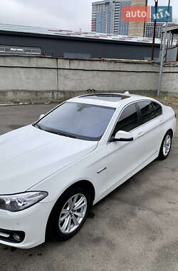Седан BMW 5 Series 2015 в 